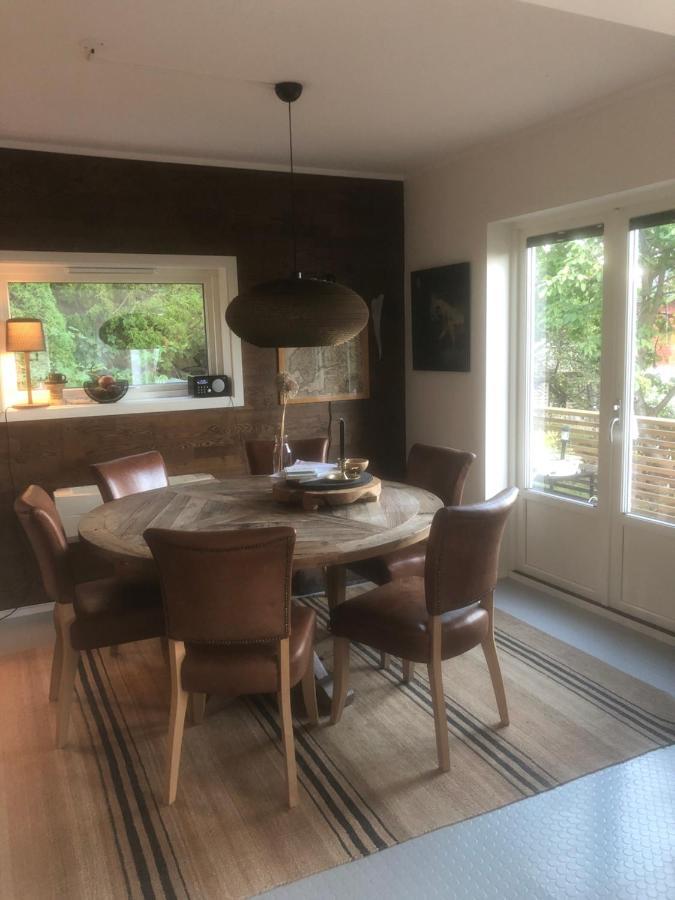 Aid Og Svein' S Sentrumsnaere Panorama Hjem Kristiansand Buitenkant foto